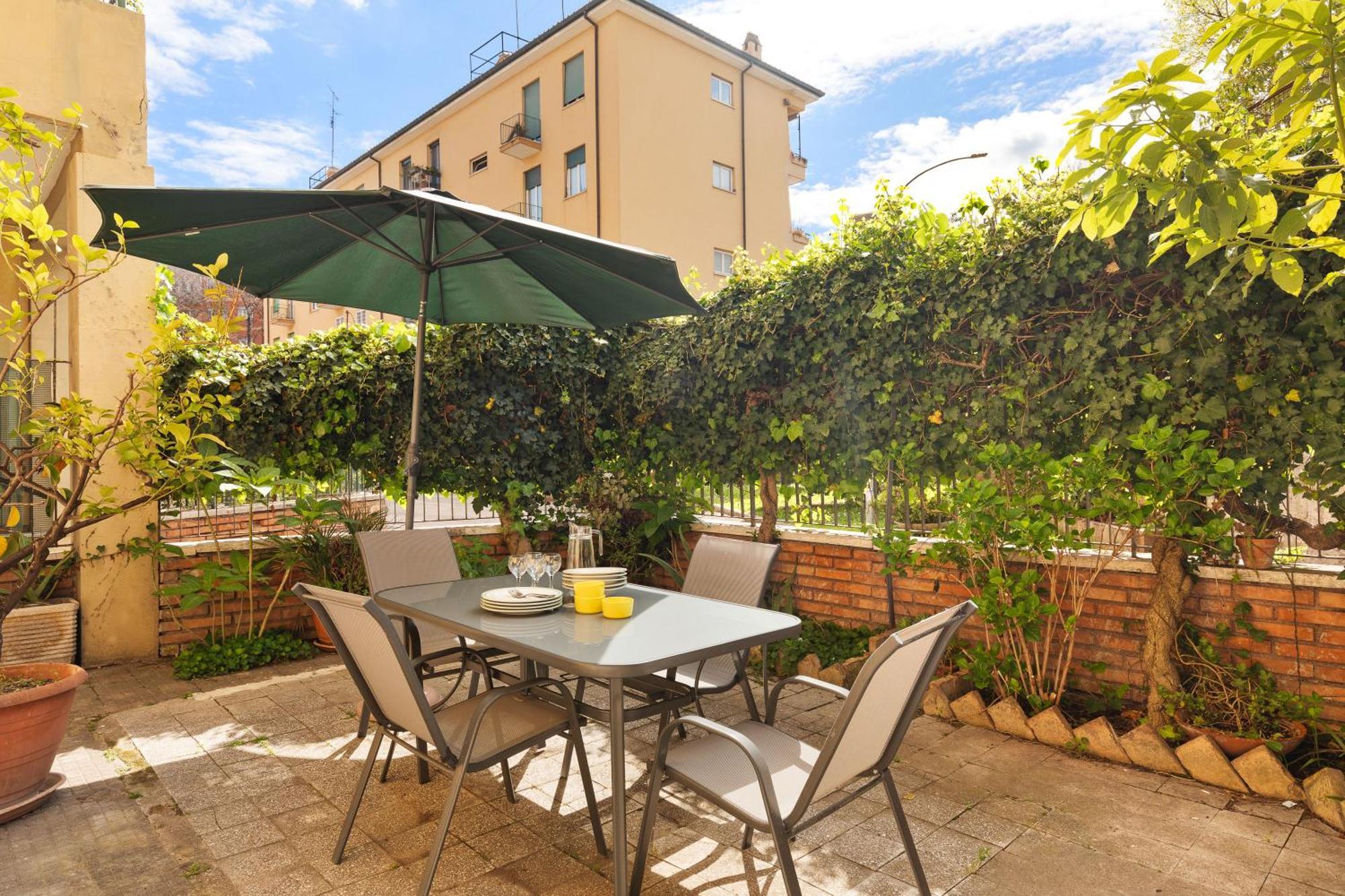 Roman Garden Escape Exterior photo